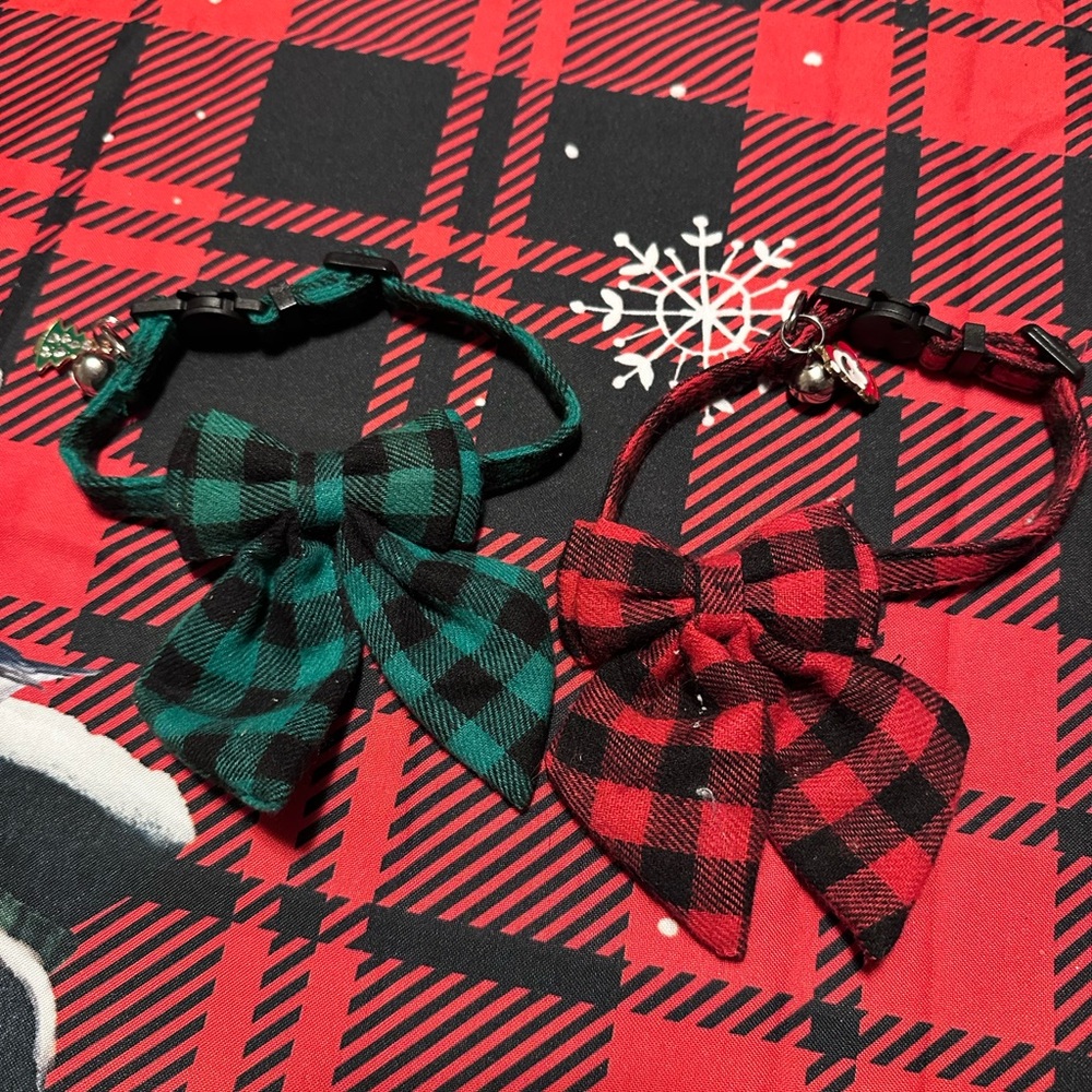 Plaid Holiday Bow Cats Accessories Set - Red and Green